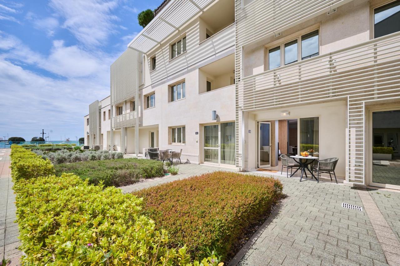 Supreme Studio Apartment Bijoux Umag Extérieur photo