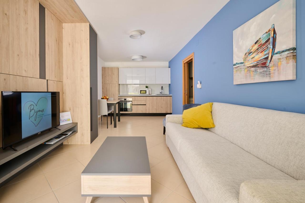 Supreme Studio Apartment Bijoux Umag Extérieur photo
